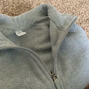 Old navy fleece sweater